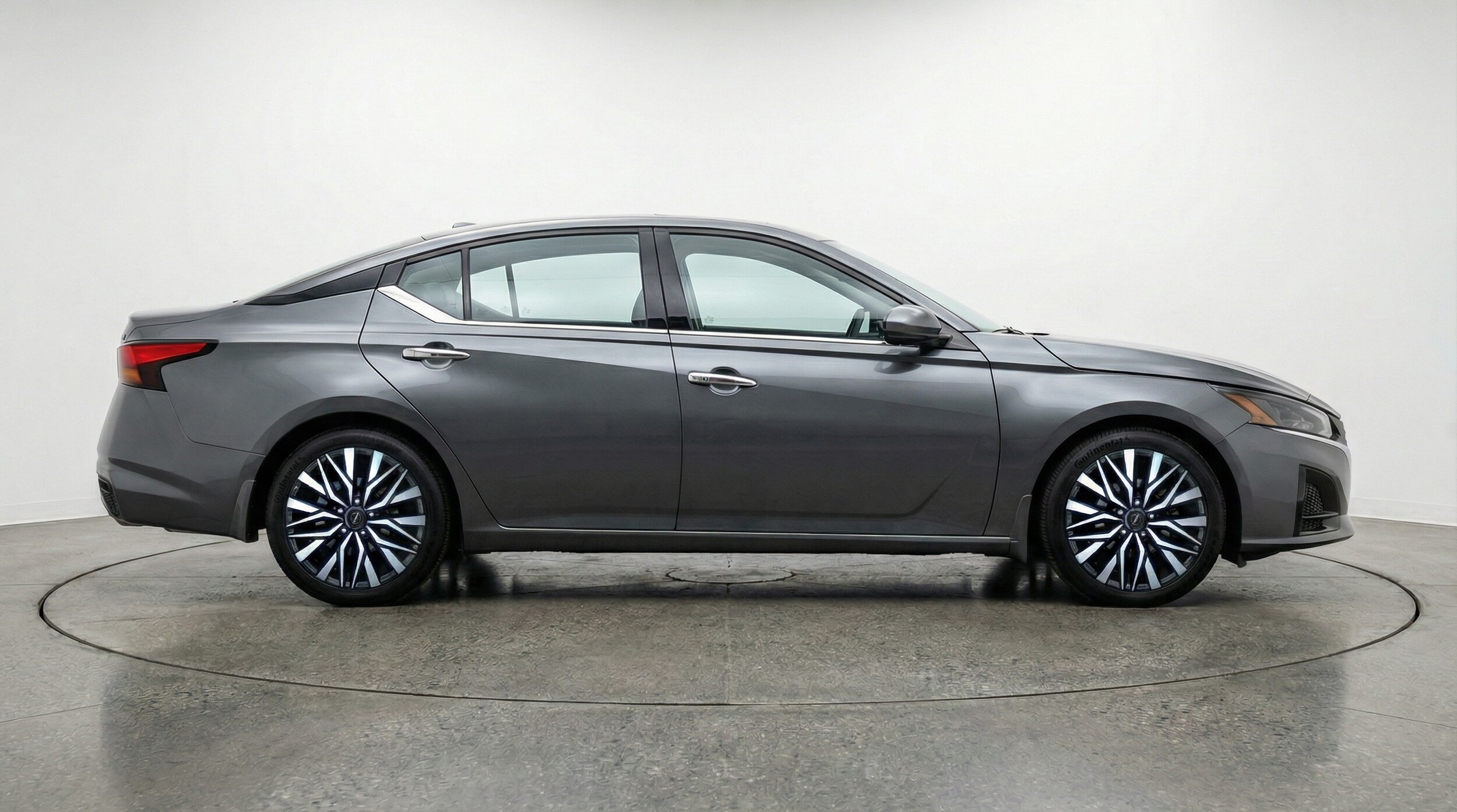 Thumbnail: 2025 Nissan Altima - 8