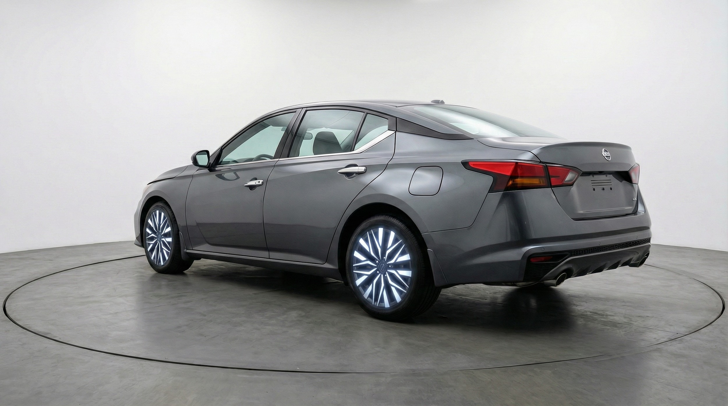 Thumbnail: 2025 Nissan Altima - 5