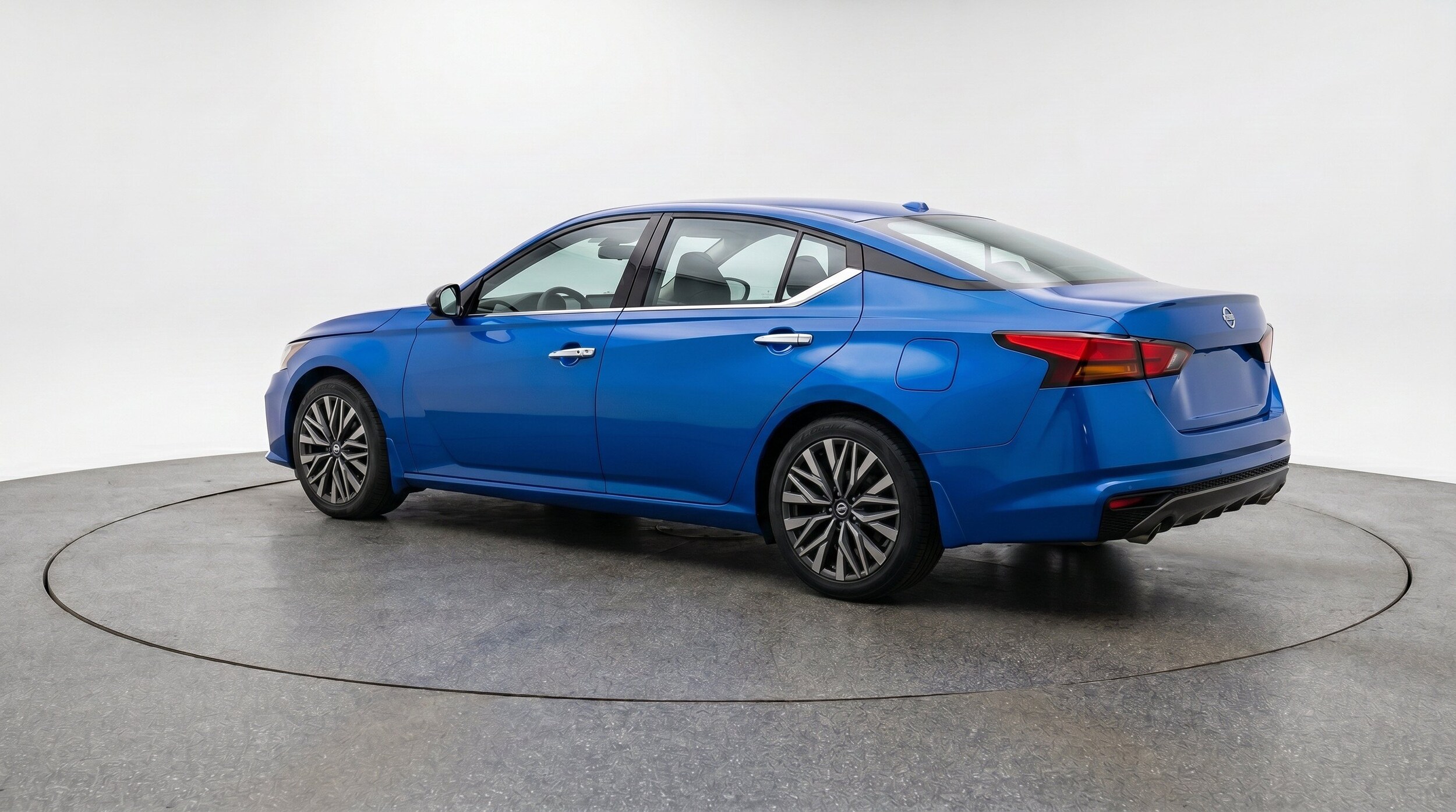 Thumbnail: 2025 Nissan Altima - 6