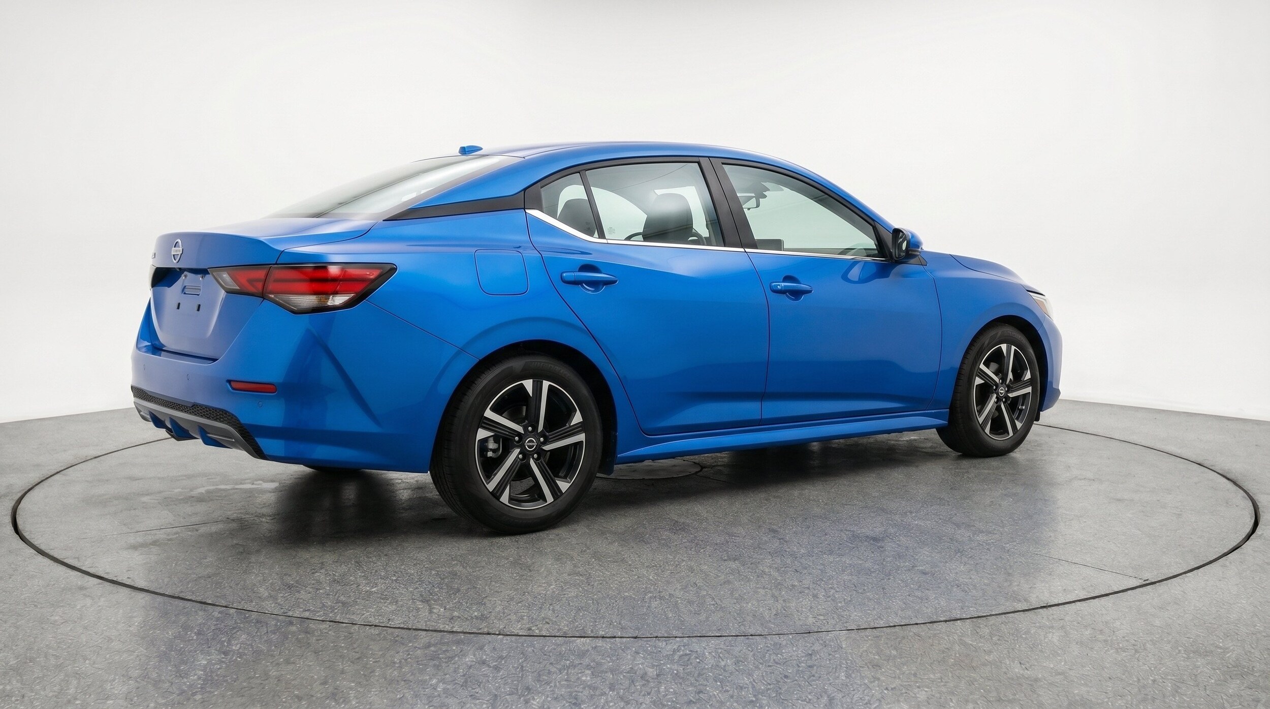 Thumbnail: 2025 Nissan Sentra - 9