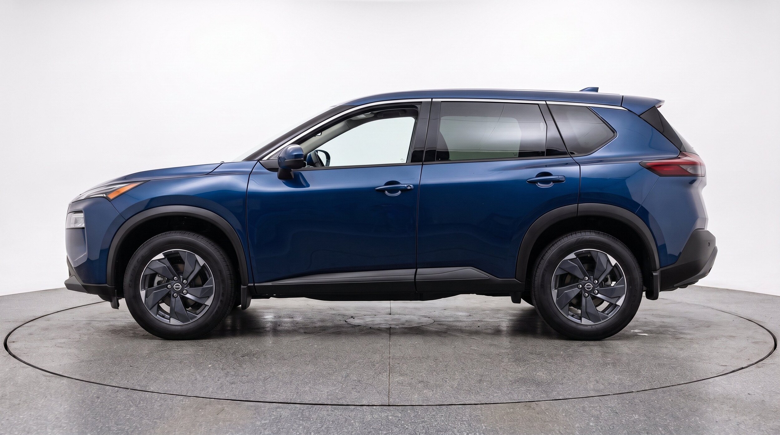 Thumbnail: 2025 Nissan Rogue - 5