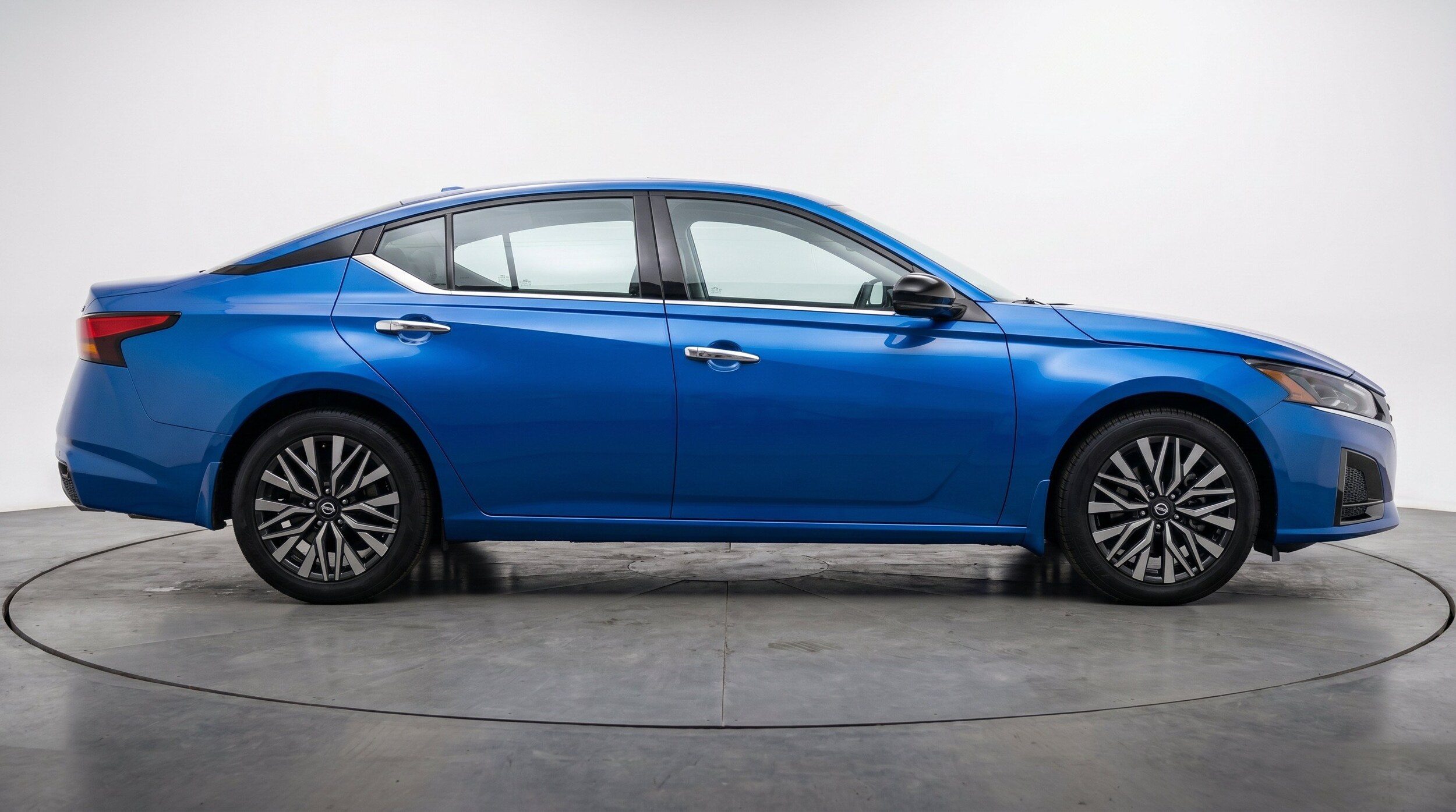 Thumbnail: 2025 Nissan Altima - 11
