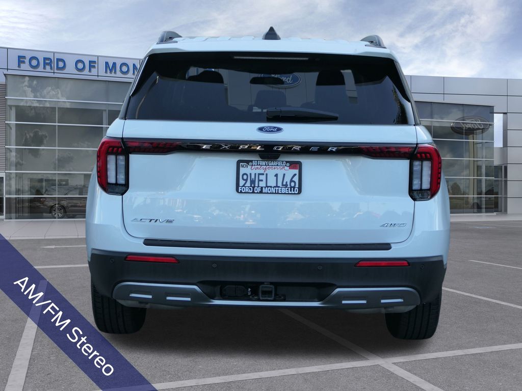 2026 Ford Explorer Active photo 5