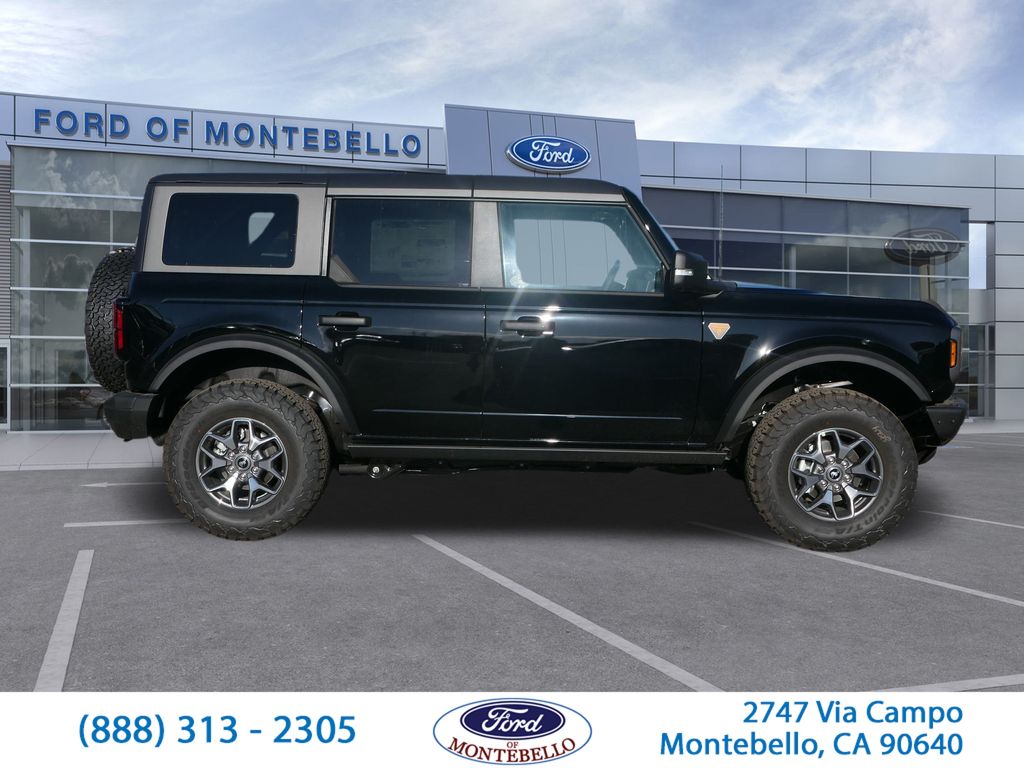 2025 Ford Bronco Badlands photo 2
