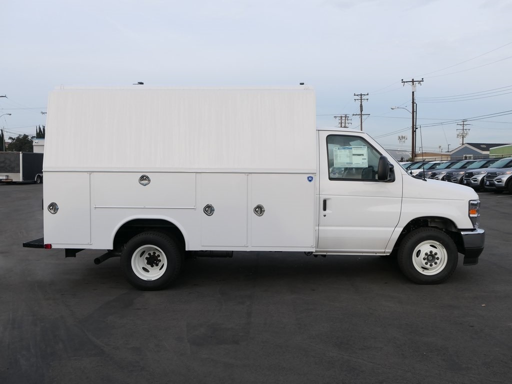 2024 Ford E-Series E-350 SD