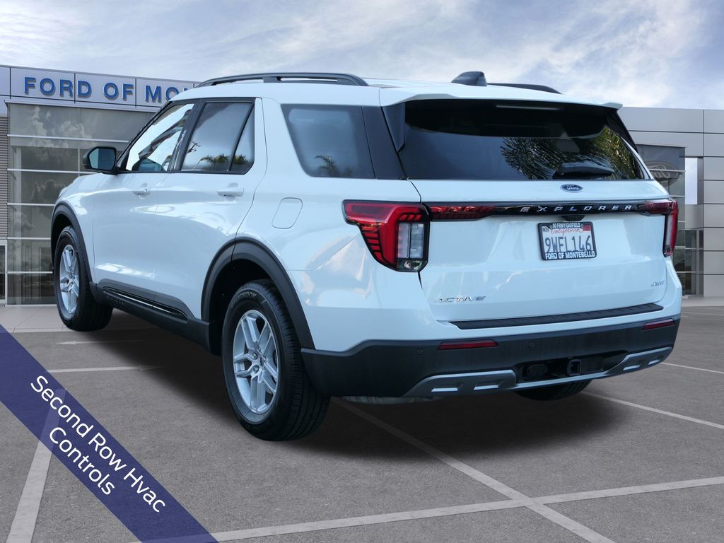 2026 Ford Explorer Active photo 6