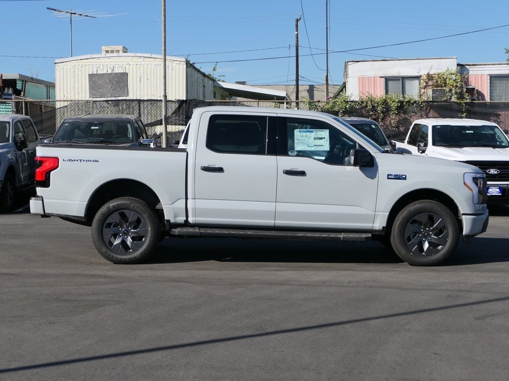 2024 Ford F-150 Lightning XLT