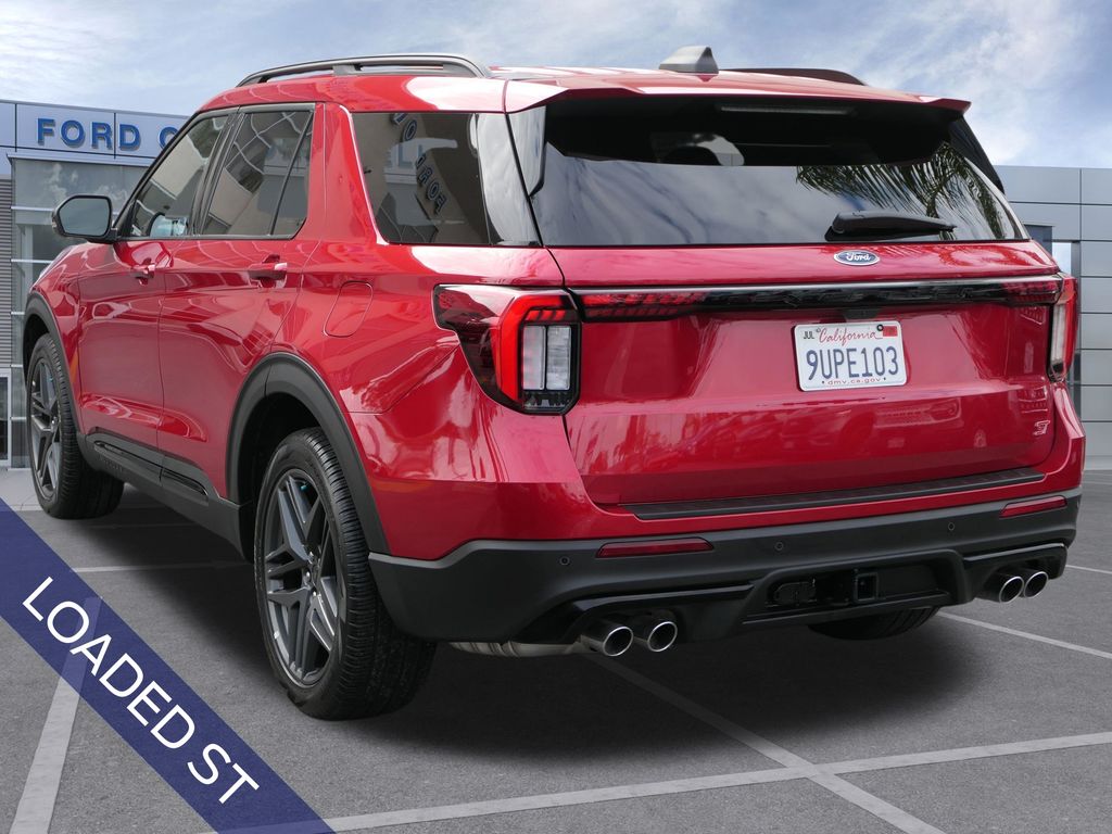 2025 Ford Explorer ST photo 6
