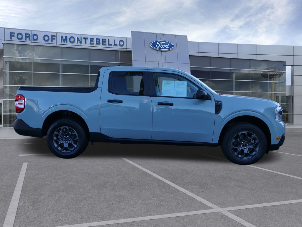 2023 Ford Maverick XLT Lariat photo 2