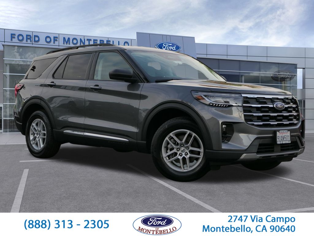 2025 Ford Explorer Active's photo