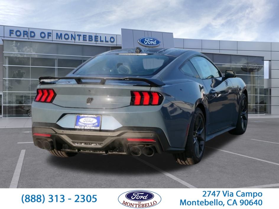 2024 Ford Mustang Dark Horse Premium photo 3