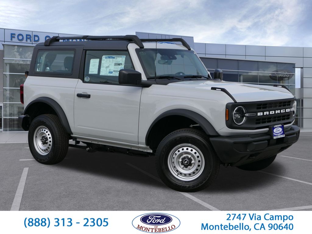 2026 Ford Bronco Base 4x4's photo