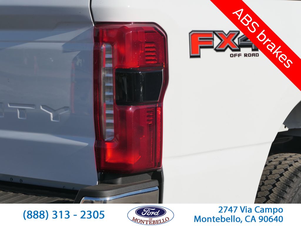 2026 Ford F-350 Super Duty XLT - Photo 5