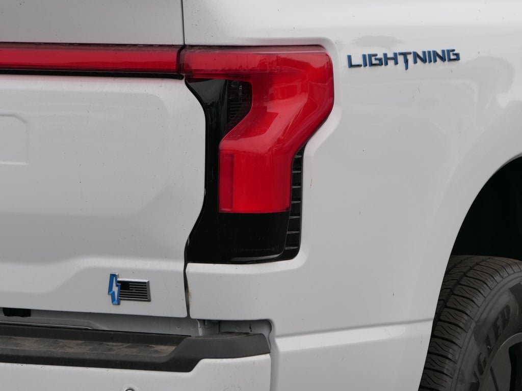 2024 Ford F-150 Lightning Lariat