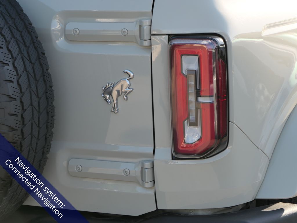 2025 Ford Bronco Outer Banks photo 4