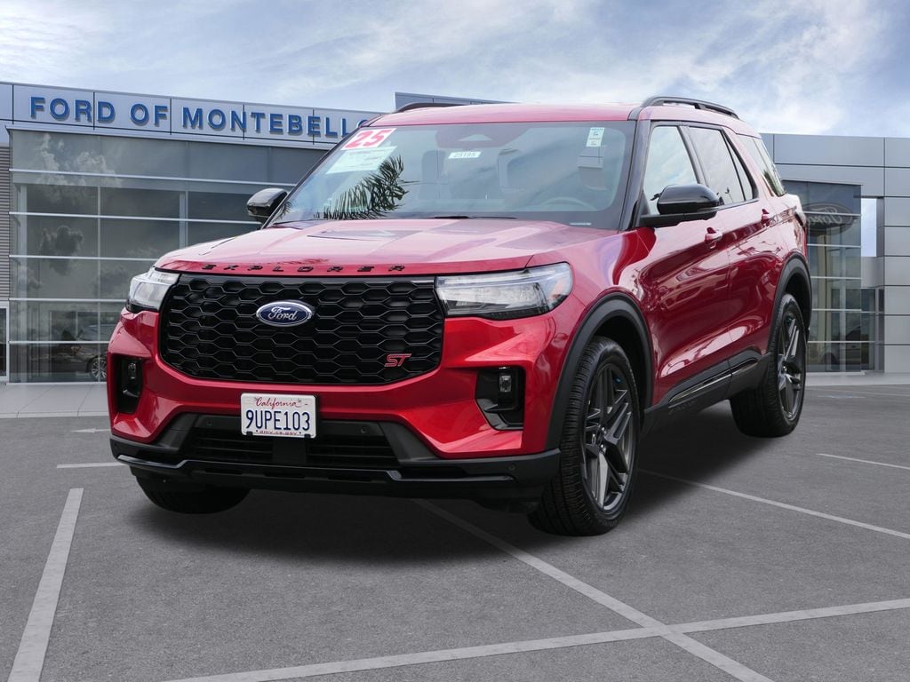 2025 Ford Explorer ST photo 3