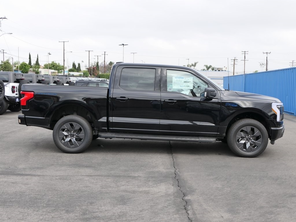 2024 Ford F-150 Lightning Flash