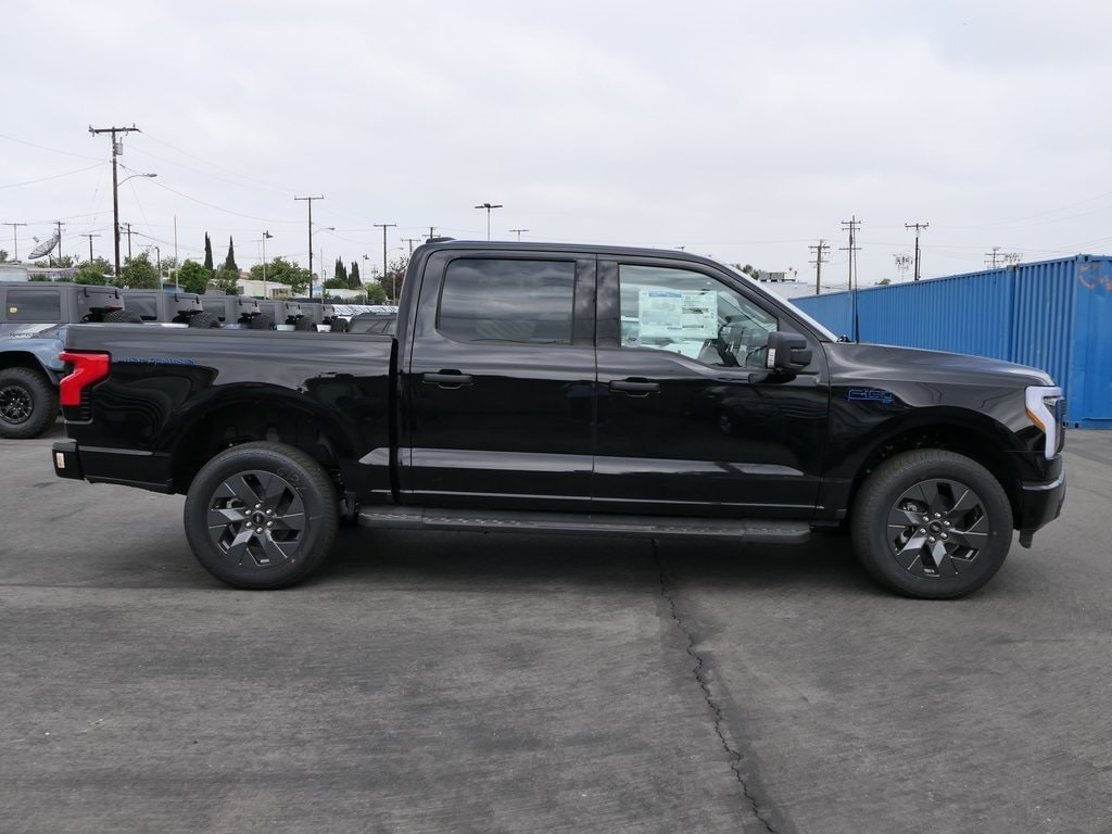 2024 Ford F-150 Lightning XLT