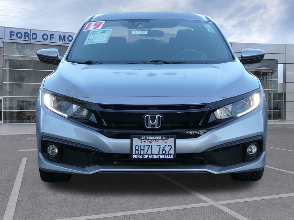 2019 Honda Civic Sport photo 3