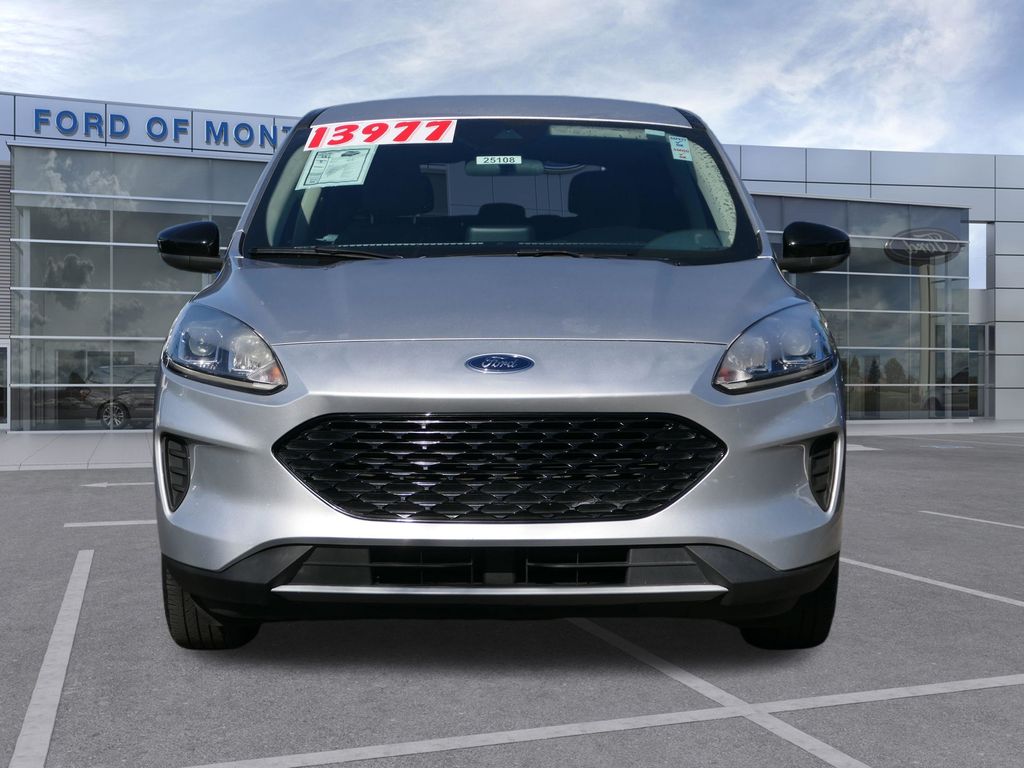 2020 Ford Escape SE Sport Hybrid photo 3