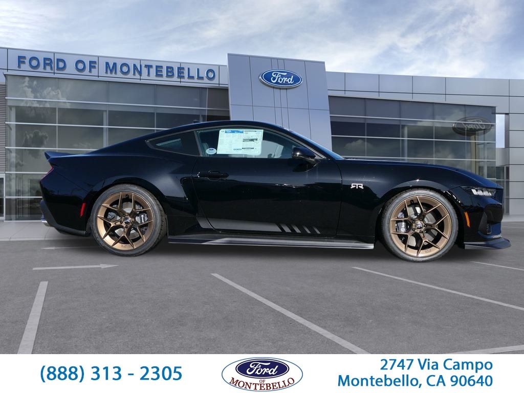 2025 Ford Mustang GT Premium photo 2