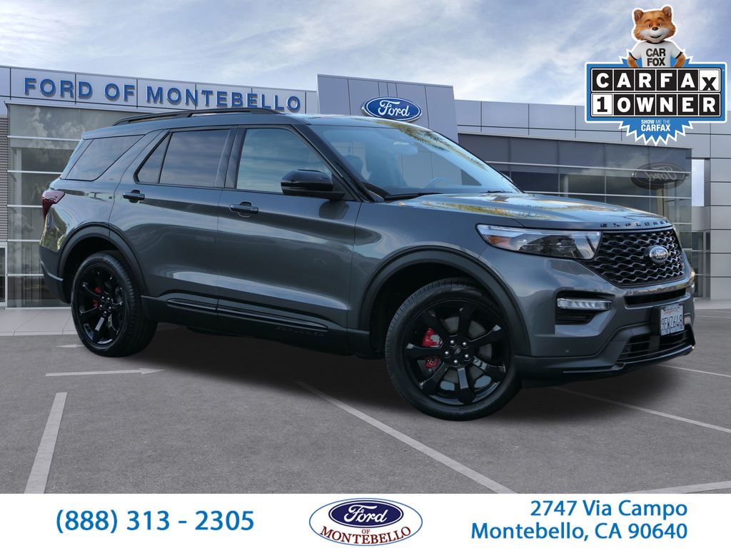 2023 Ford Explorer ST's photo