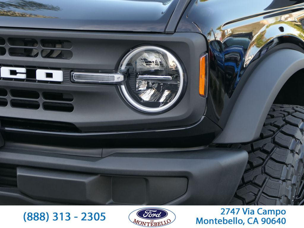 2025 Ford Bronco 4-Door Base - Photo 11