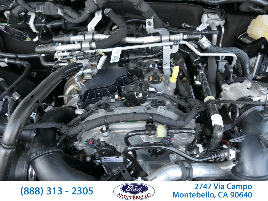 2025 Ford Bronco 4-Door Base - Photo 34
