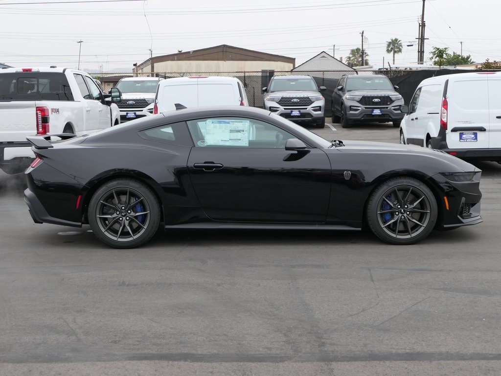 2024 Ford Mustang Dark Horse