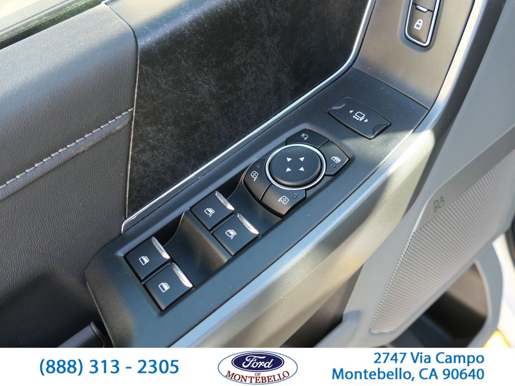 2026 Ford F-350 Super Duty XLT - Photo 15