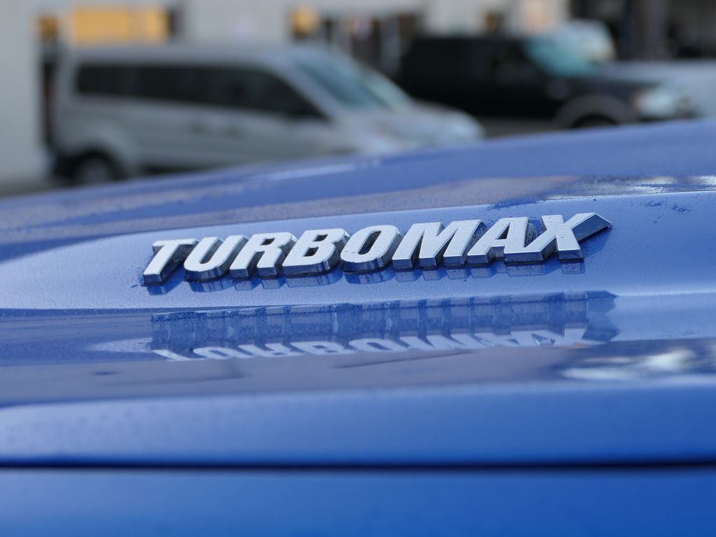 2025 Chevrolet Silverado 1500 LT - Photo 13