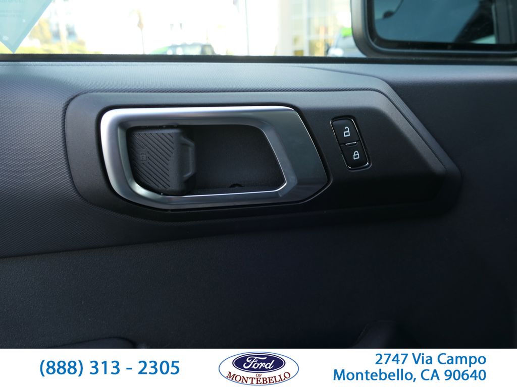 2025 Ford Bronco 4-Door Base - Photo 18