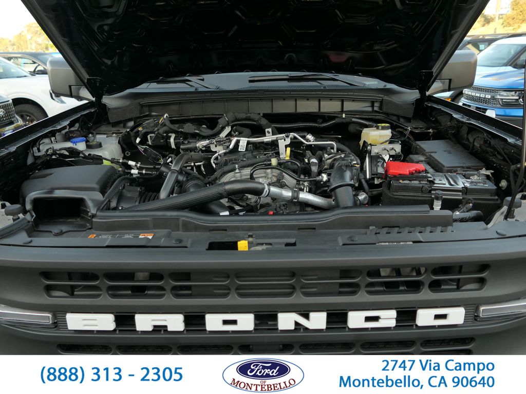 2025 Ford Bronco 4-Door Base - Photo 33