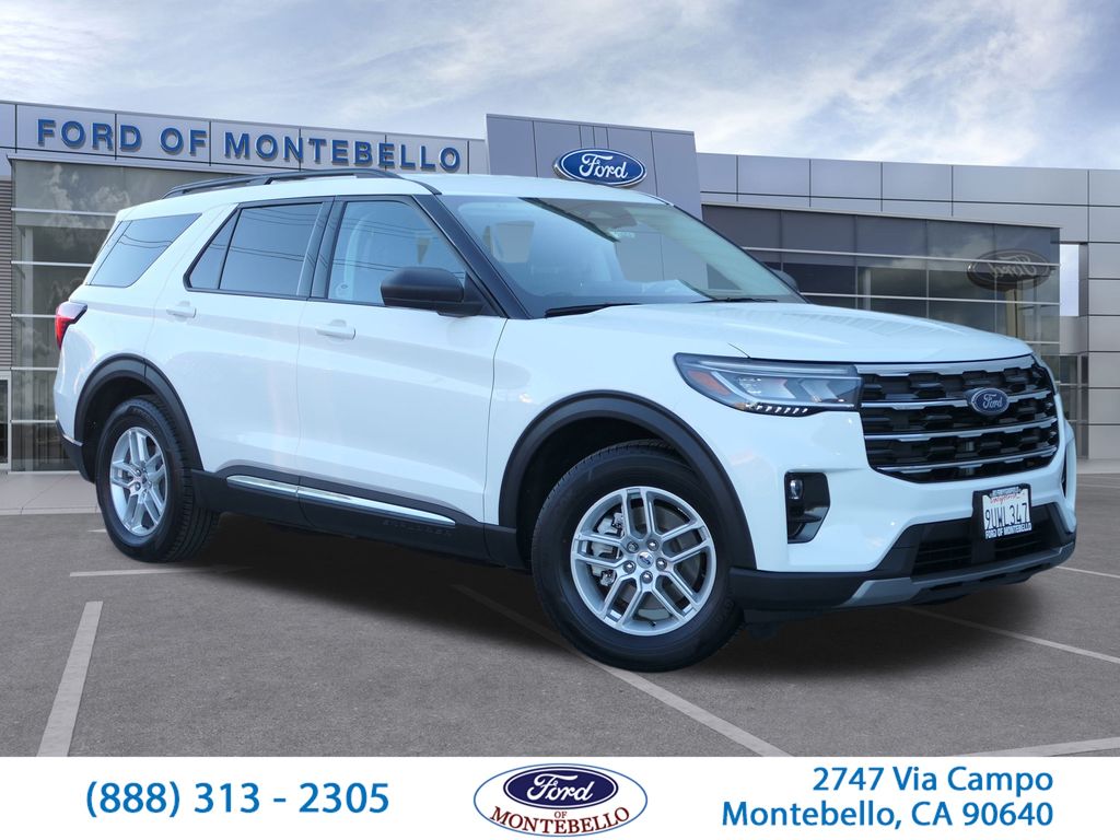 2025 Ford Explorer Active's photo