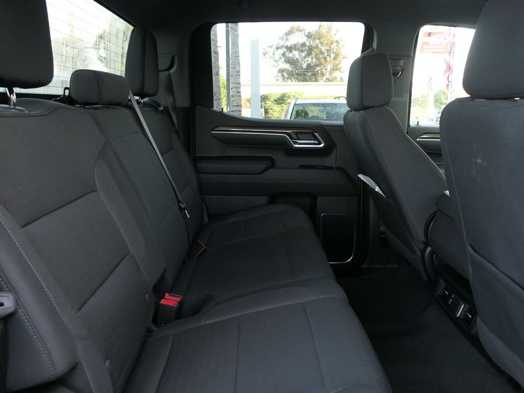 2025 Chevrolet Silverado 1500 LT - Photo 24