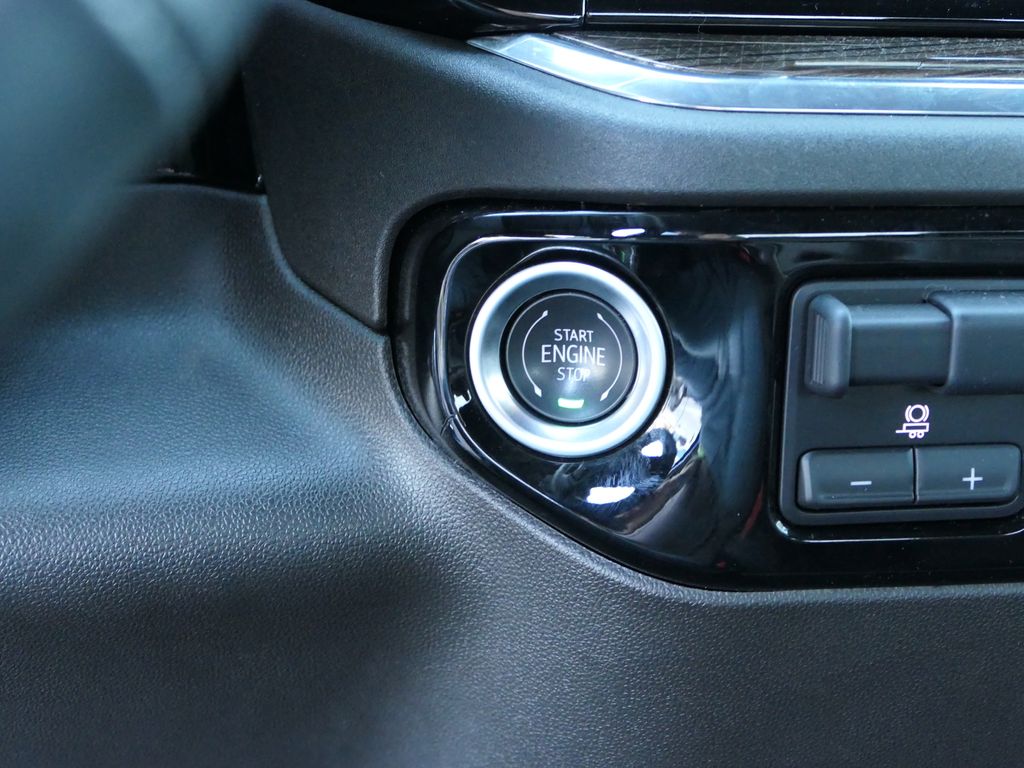 2025 Chevrolet Silverado 1500 LT - Photo 20
