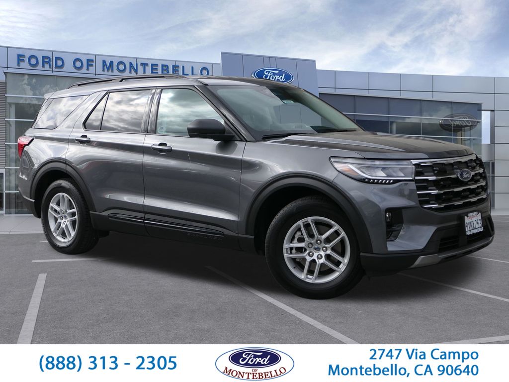 2026 Ford Explorer's photo