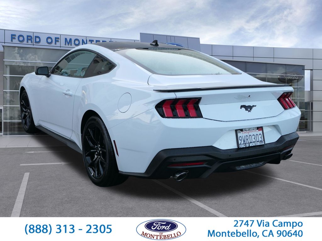 2026 Ford Mustang Ecoboost photo 6