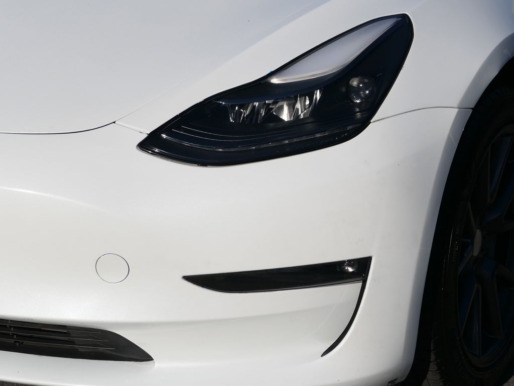 2023 Tesla Model 3 Base photo 3