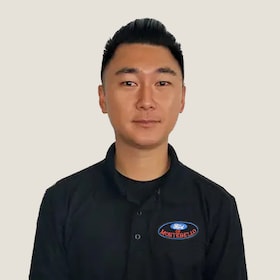 Staff member Steven Chen from ID_9567ea92a7ed