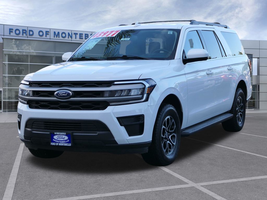 2024 Ford Expedition Max XLT photo 3