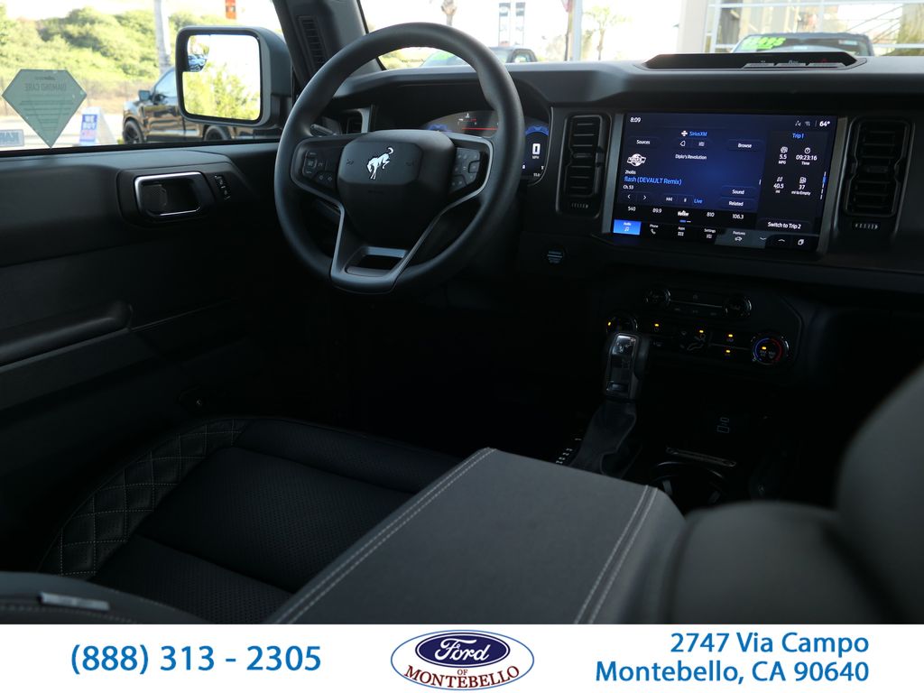 2025 Ford Bronco 4-Door Base - Photo 30