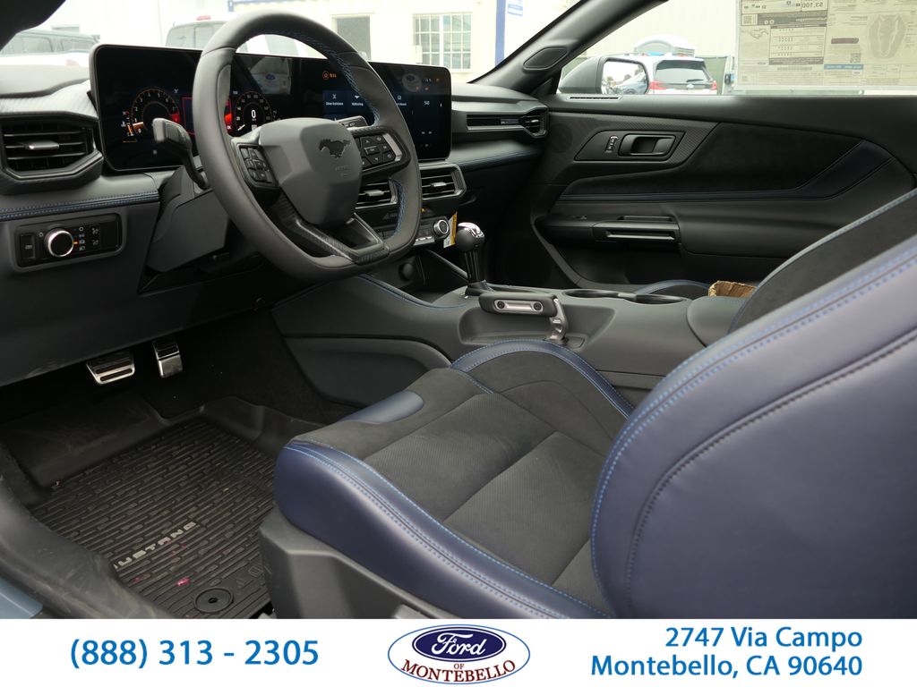 2025 Ford Mustang Dark Horse - Photo 12