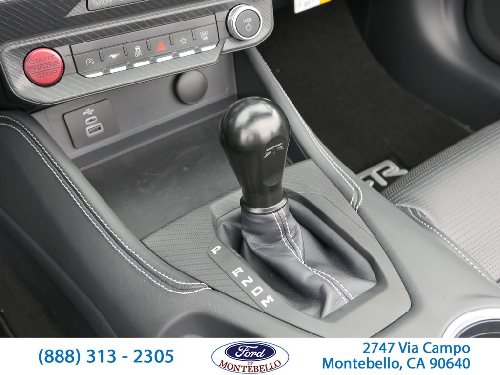2025 Ford Mustang GT Premium Convertible - Photo 23