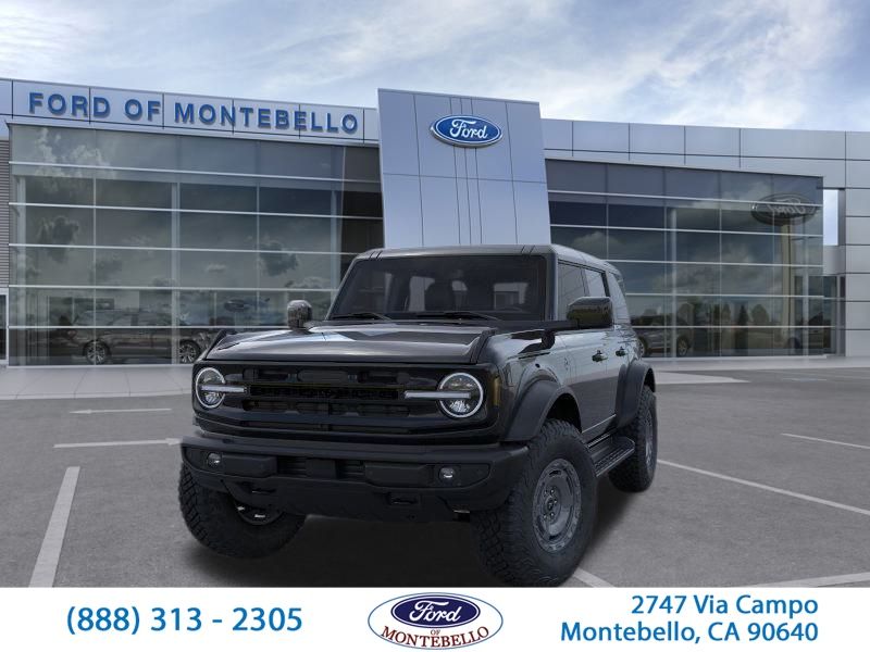 2025 Ford Bronco Outer Banks photo 3