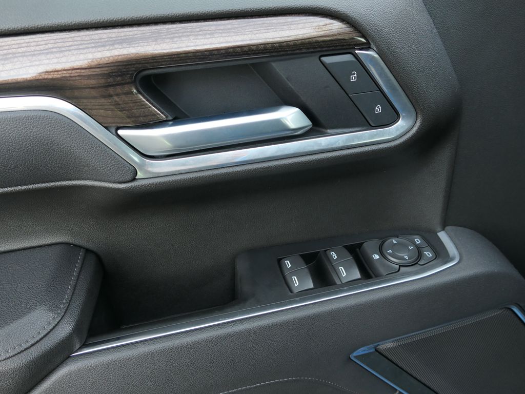2025 Chevrolet Silverado 1500 LT - Photo 16
