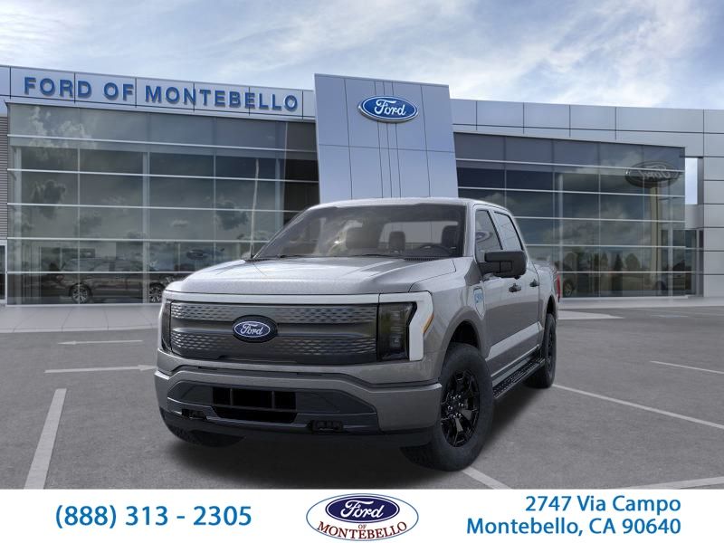 2025 Ford F-150 Lightning XLT photo 3
