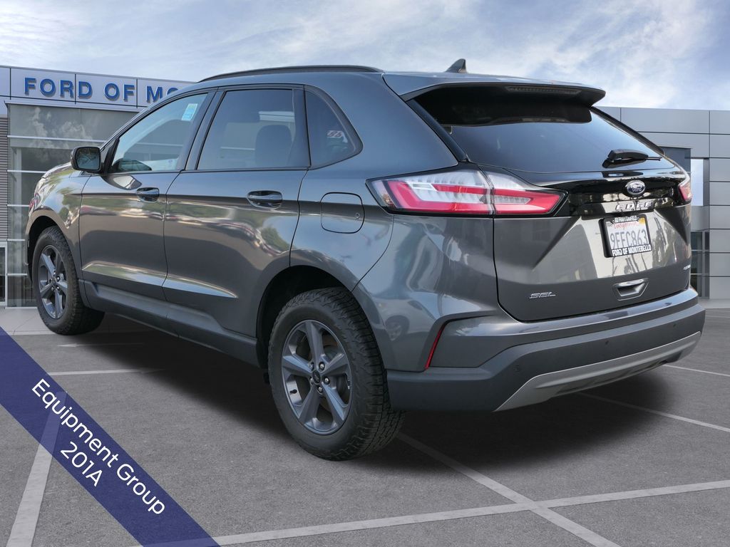 2023 Ford Edge SEL photo 6
