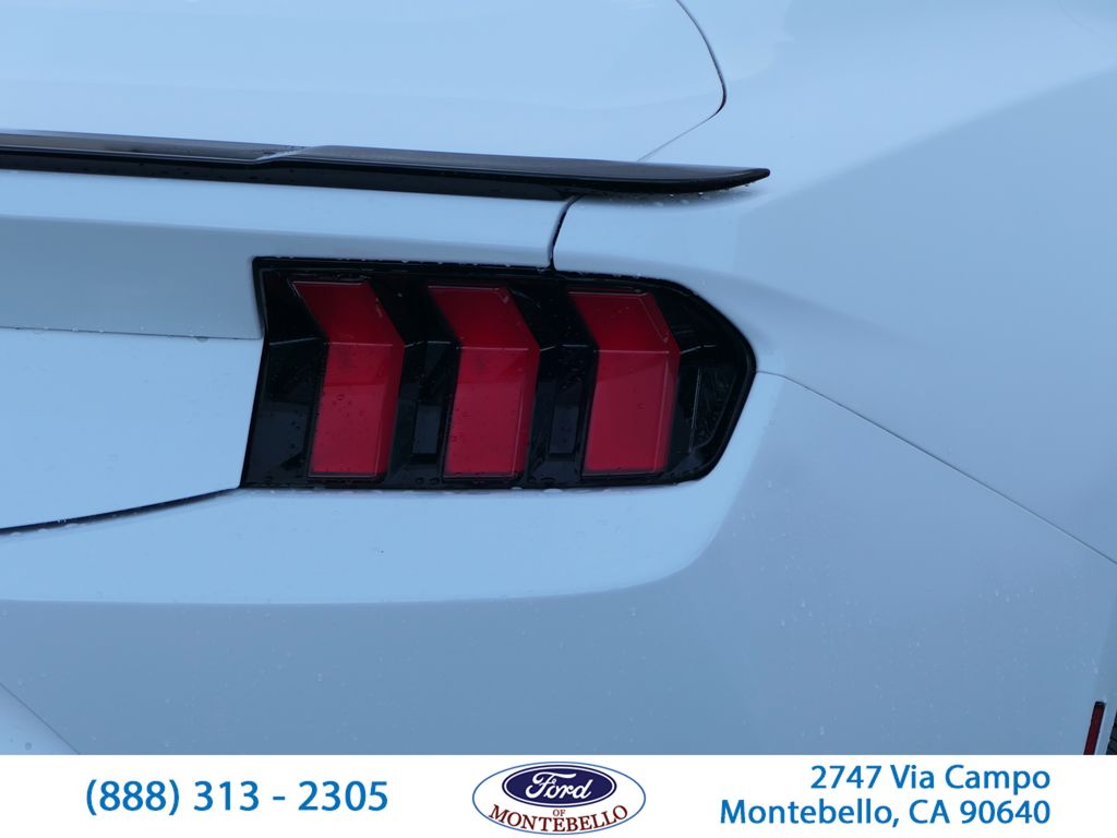 2026 Ford Mustang Ecoboost photo 4