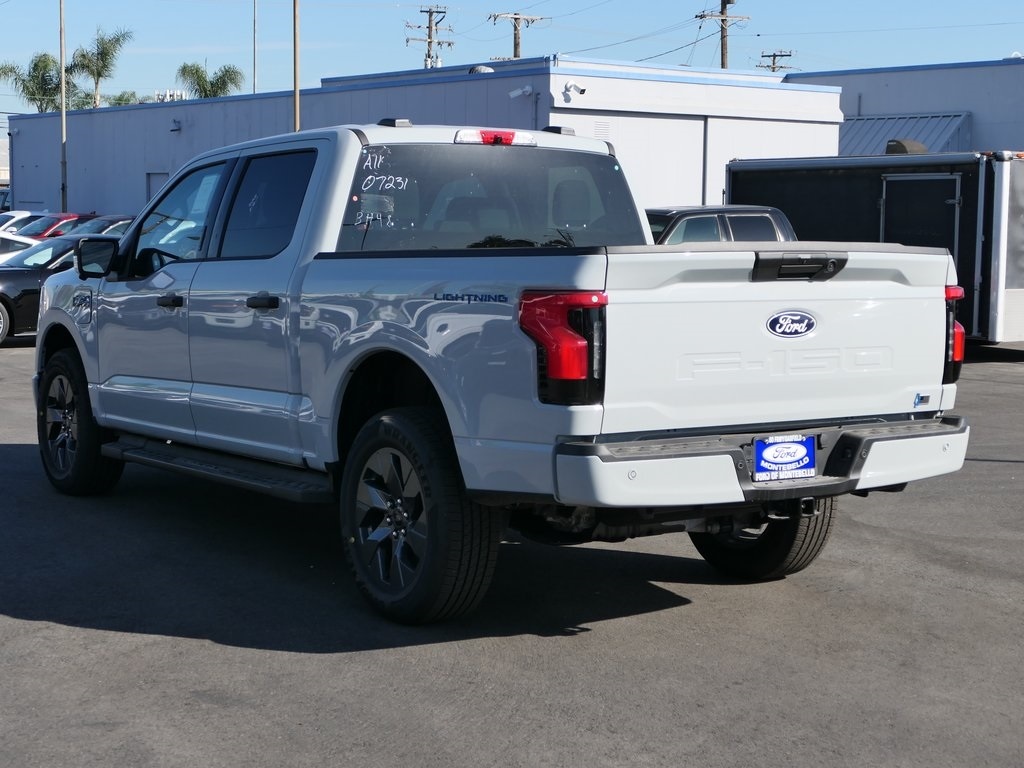 2024 Ford F-150 Lightning XLT